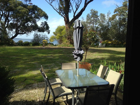 Swan Cove Beachfront - NT Tourism 15