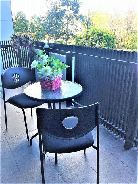 Camberwell Burke Road Apartment - Accommodation NT 10