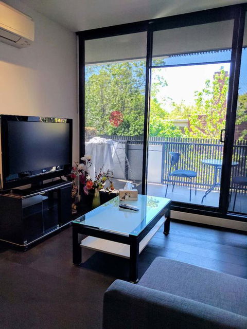 Camberwell Burke Road Apartment - Accommodation NT 6