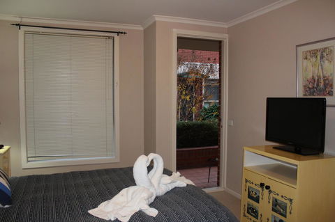 Australian Home Away @ Box Hill 2 Bedroom - Accommodation NT 3