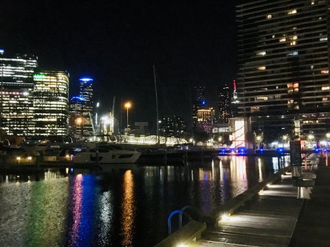 Luxury On The Water (Private Luxurious Boat) - Accommodation NT 10