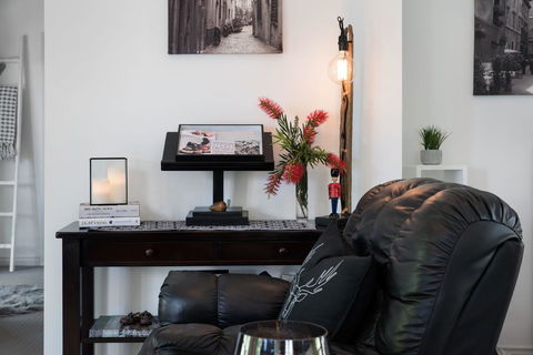 Cottage 4A - Accommodation NT 7