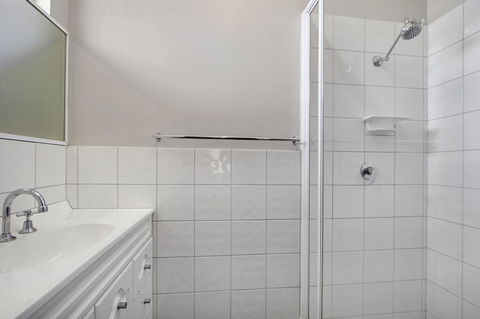 Hybiscus Waterfront Apartments - NT Tourism 12