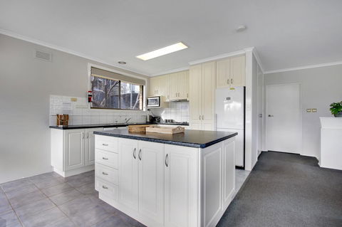 Hybiscus Waterfront Apartments - NT Tourism 5