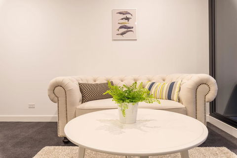 Astrina 2 Bed 2 Bath Apartment - Accommodation NT 2