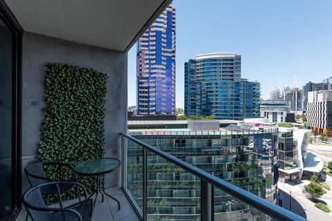 Dockland Kings Lucky 805 - Accommodation NT 5