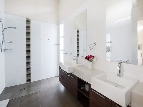 Boutique Stays - Maple On Kent - Accommodation NT 12