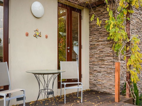 Boutique Stays - Maple On Kent - Accommodation NT 23
