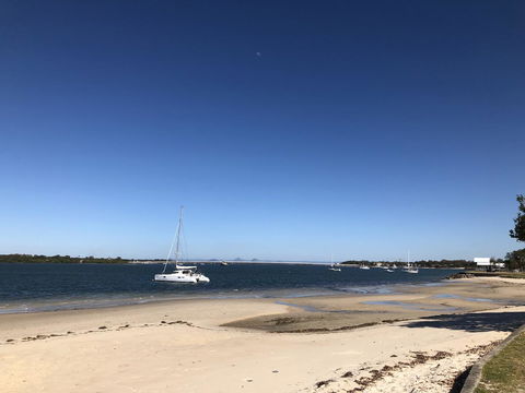 Bribie Island Hotel - Accommodation NT 25