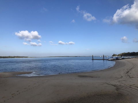 Bribie Island Hotel - Accommodation NT 6