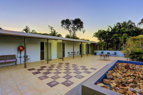 Sandcastles 1770 Motel & Resort - NT Tourism 17