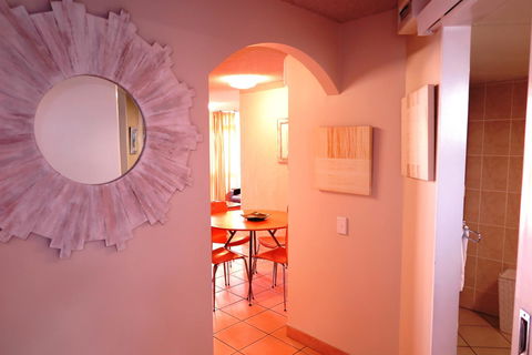 Northpoint Holiday Apartments - NT Tourism 14