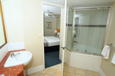 Landmark Resort - NT Tourism 1