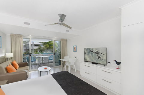 By The Sea Port Douglas - Accommodation NT 19