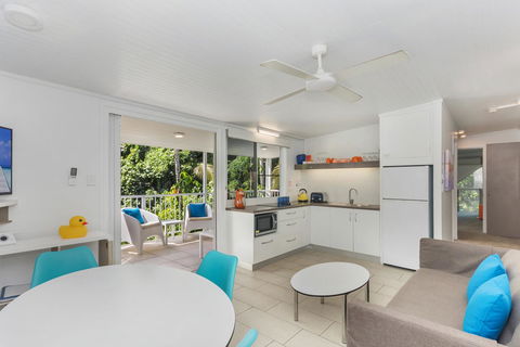 By The Sea Port Douglas - Accommodation NT 8