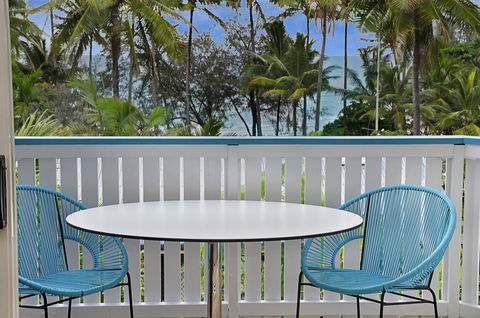 By The Sea Port Douglas - Accommodation NT 5