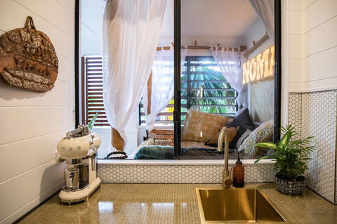 NOMAD - Luxe Apartment - Accommodation NT 10