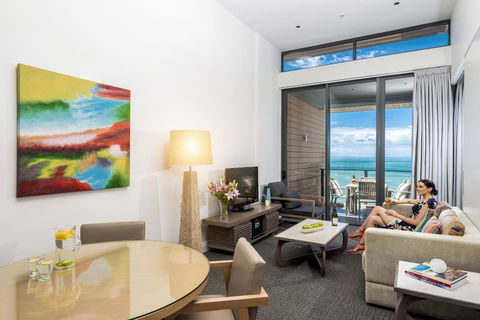 Oaks Redcliffe Mon Komo Suites - Accommodation NT 19