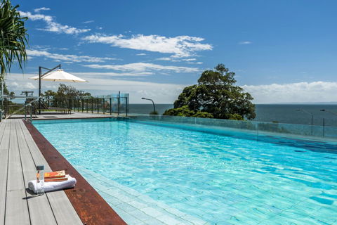 Oaks Redcliffe Mon Komo Suites - Accommodation NT 8