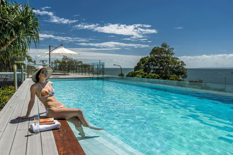 Oaks Redcliffe Mon Komo Suites - Accommodation NT 9