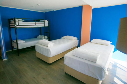 Rainbow Bay Backpackers - Accommodation NT 10