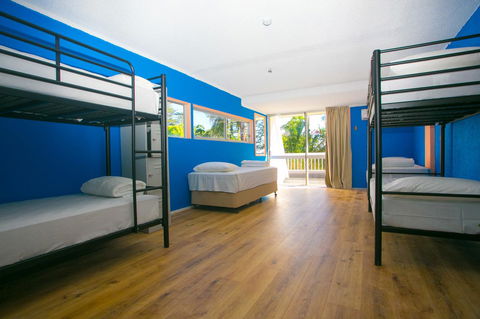 Rainbow Bay Backpackers - Accommodation NT 17