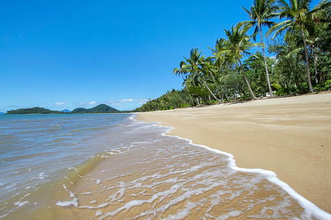 Agincourt Beachfront Apartments - Accommodation NT 20