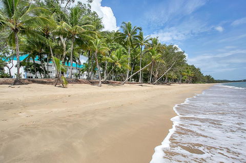 Agincourt Beachfront Apartments - Accommodation NT 9
