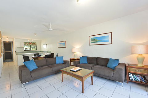 Seascape Holidays At Beachfront Terraces - Accommodation NT 11
