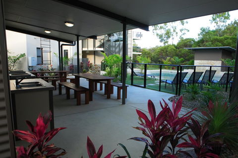 Agnes Water Beach Club - NT Tourism 16