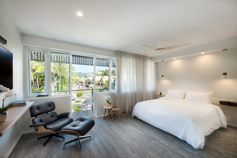 Heart Hotel And Gallery Whitsundays - Accommodation NT 0