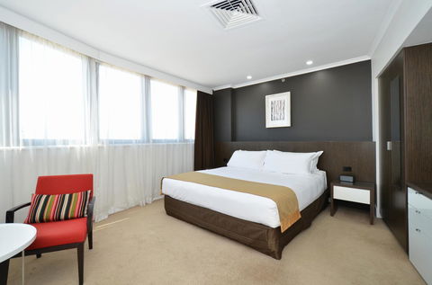 Hotel Grand Chancellor Townsville - NT Tourism 1
