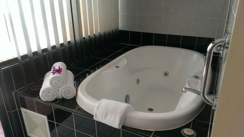 Regal Port Douglas - Accommodation NT 25