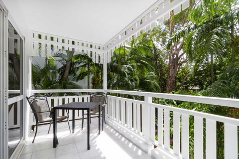 The White House Port Douglas - Accommodation NT 25