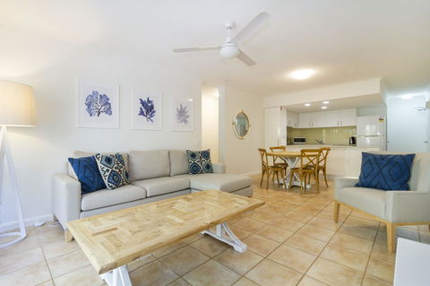 The White House Port Douglas - Accommodation NT 28