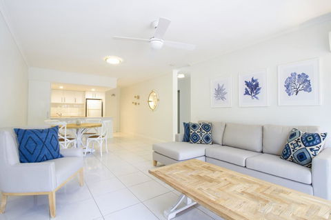 The White House Port Douglas - Accommodation NT 5