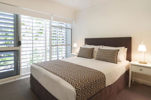 The White House Port Douglas - Accommodation NT 6