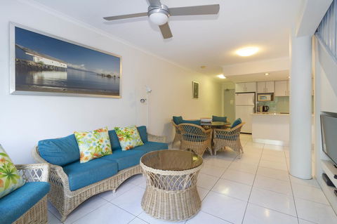 The White House Port Douglas - Accommodation NT 24
