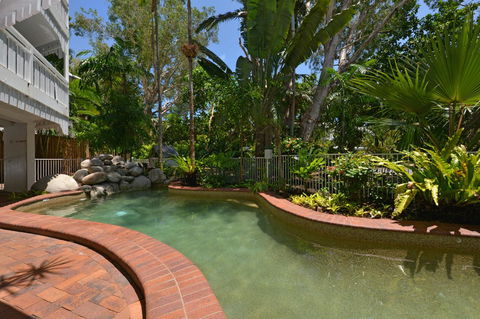 The White House Port Douglas - Accommodation NT 17
