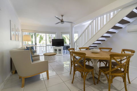 The White House Port Douglas - Accommodation NT 7
