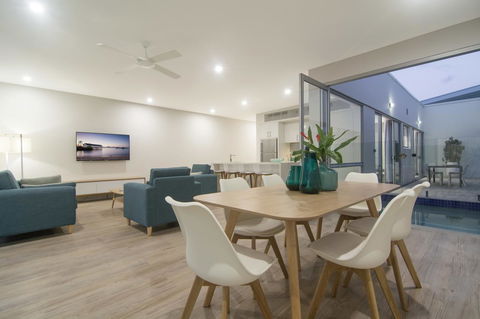 Pool Resort Port Douglas - Accommodation NT 37