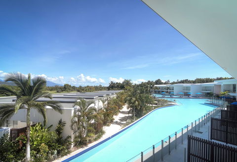Pool Resort Port Douglas - Accommodation NT 11