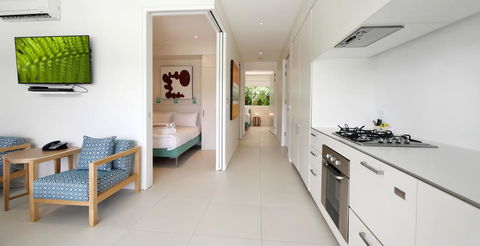 Pool Resort Port Douglas - Accommodation NT 14