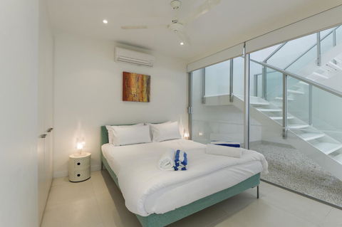 Pool Resort Port Douglas - Accommodation NT 23