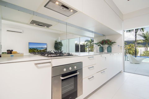 Pool Resort Port Douglas - Accommodation NT 8