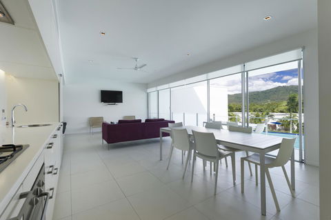 Pool Resort Port Douglas - Accommodation NT 20