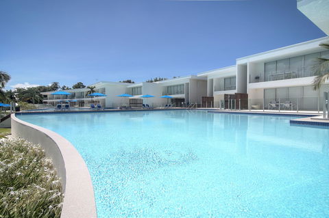 Pool Resort Port Douglas - Accommodation NT 3