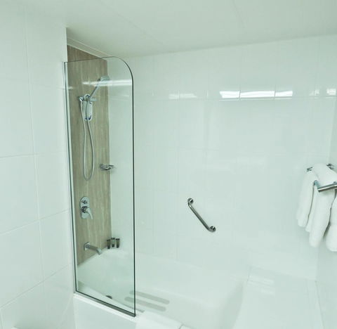 Pacific Hotel Cairns - Accommodation NT 36