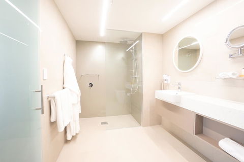 Pacific Hotel Cairns - Accommodation NT 5