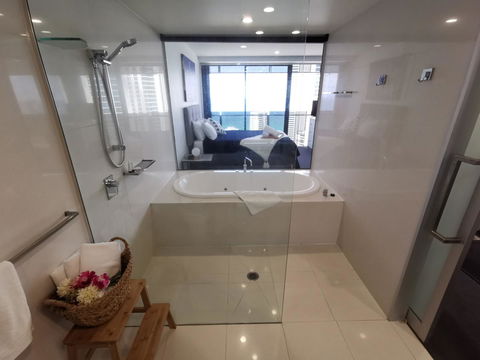 Circle Luxury Holidays - Accommodation NT 11